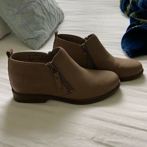 Hush puppies booties